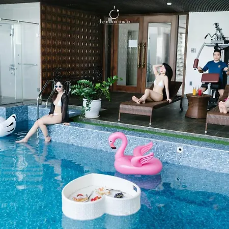 Nostalgia Boutique Hotel Da Nang Exterior photo